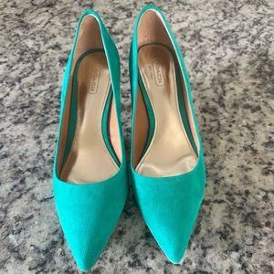 Emerald green suede Coach mid heel 8.5